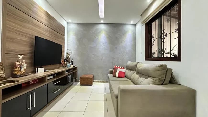 casa-com-3-quartos-a-venda-180m-no-santa-amelia-belo-horizonte (3).webp